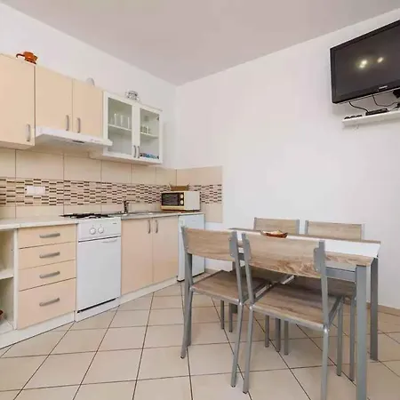 One-bedroom In Xviii Appartement *