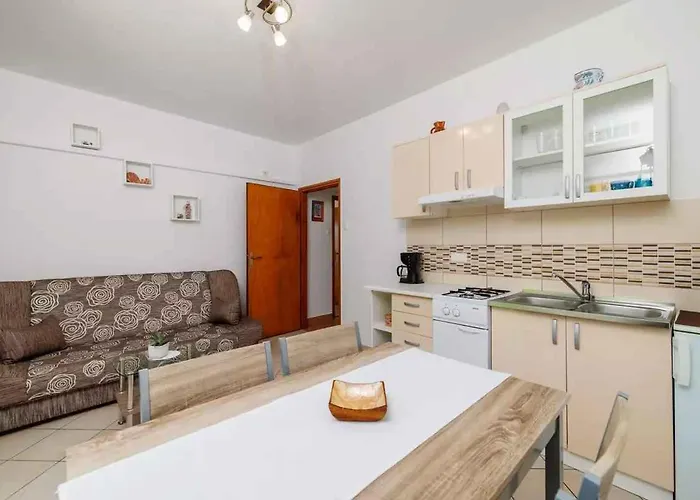 Appartamento One-bedroom In Xviii *